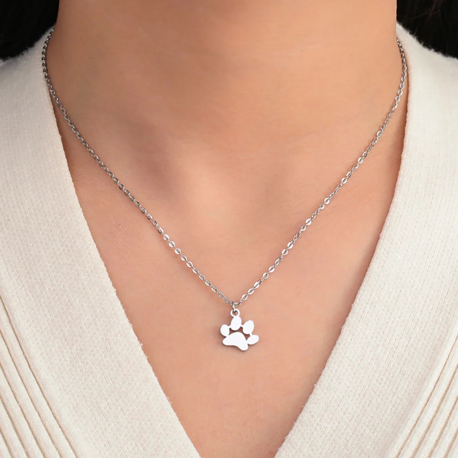 Paw Print Pendant Necklace – Minimalist Animal Jewelry