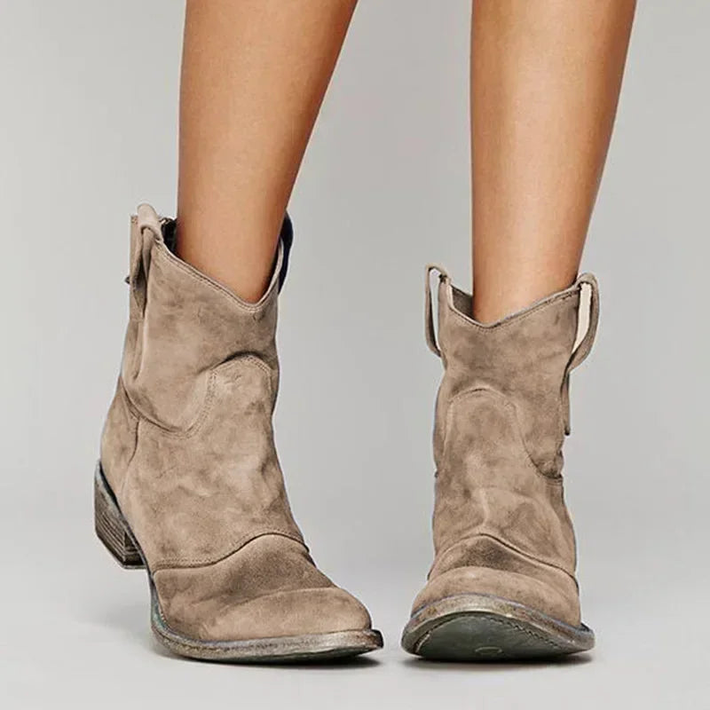 Jessa - Orthopaedic Boots