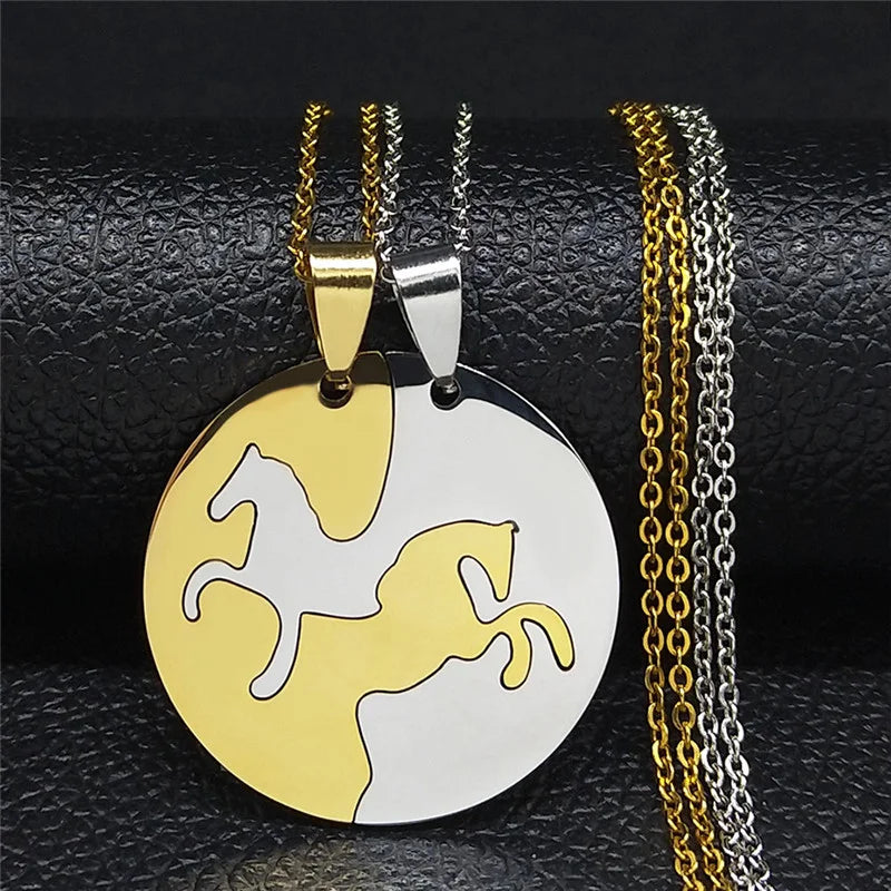 Horse Chain Necklace Set – Stylish Equestrian Jewelry for Couples