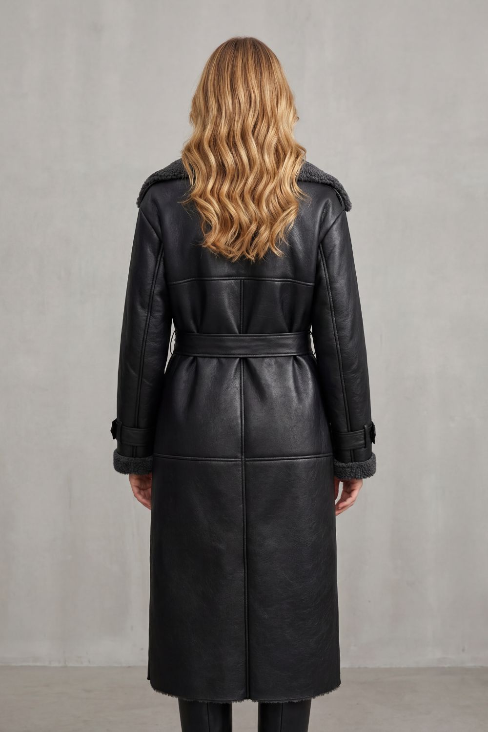 Ravienne – Oversized belted warmth – Shearling coat