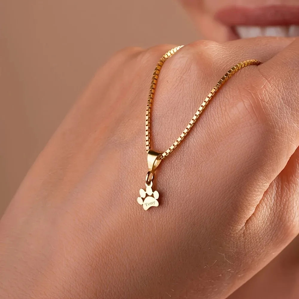 Personalized Paw Necklace – Custom Name Jewelry for Pet Lovers
