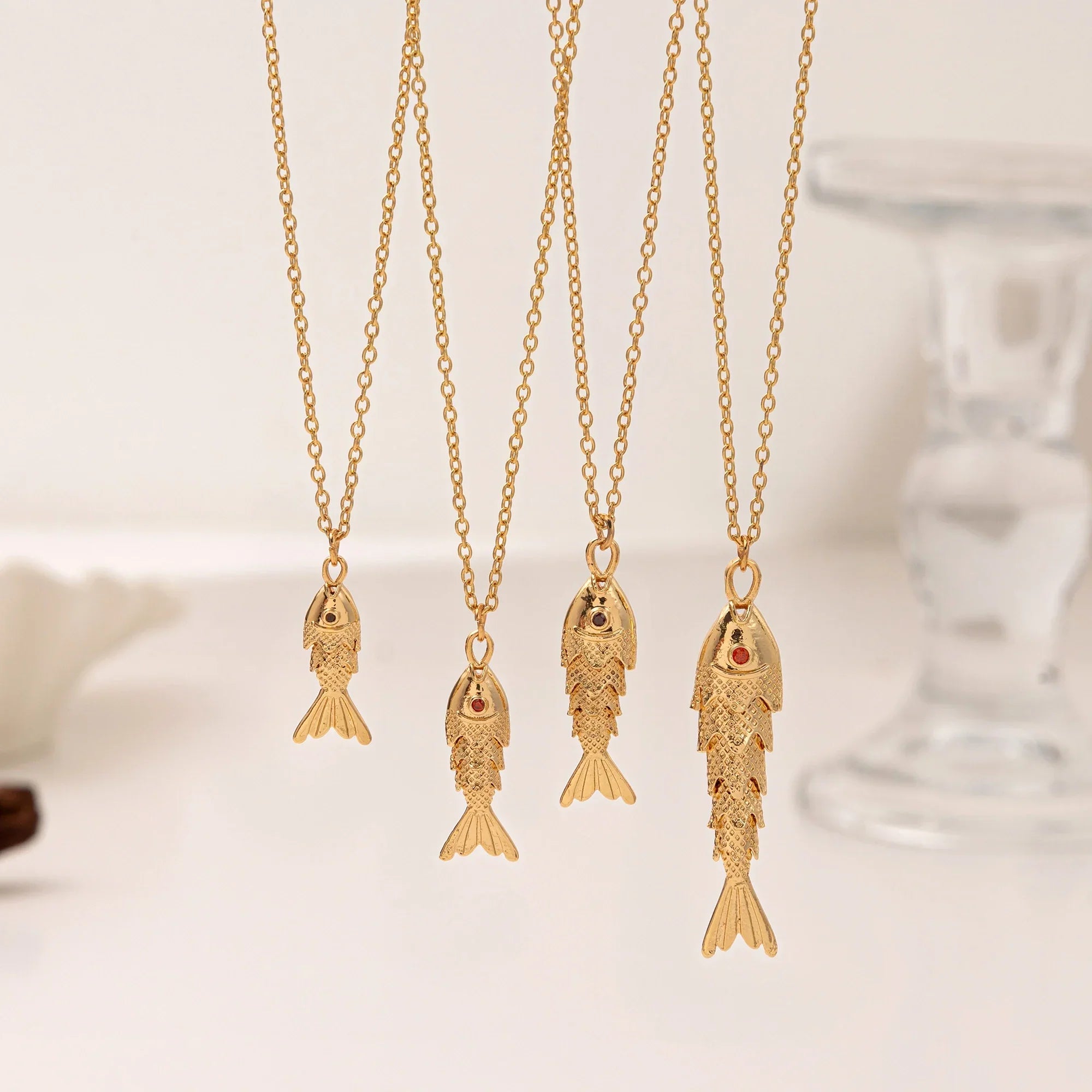 Retro Koi Fish Pendant Necklace – Personalized Light Luxury Fashion Jewelry for Women