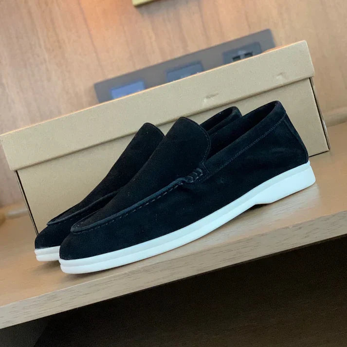 Chique suède loafers